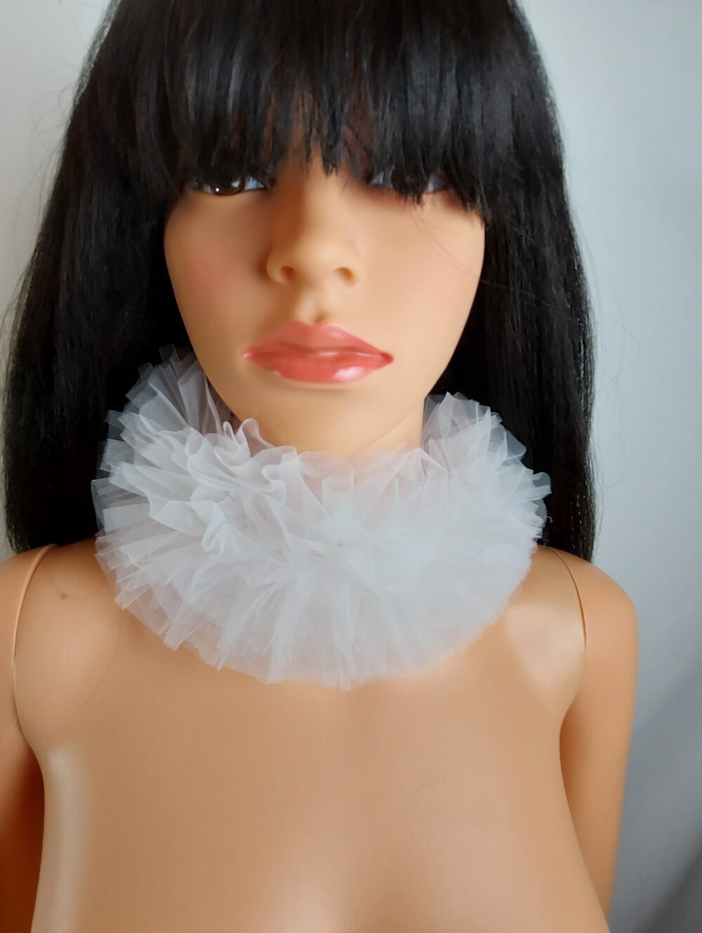 White Ruffled Tulle Neck Accessory - Unbranded